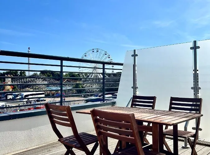Sohot Stays Sea View Apartments